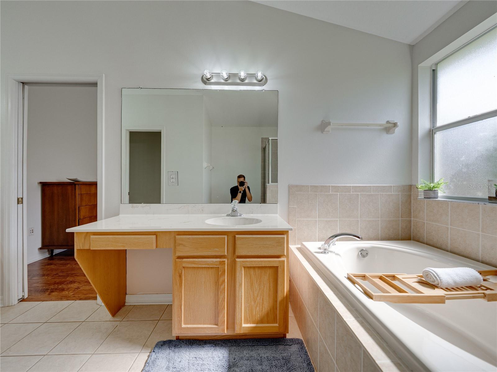 Image 16 of 25 For 16325 Bridgeglade Lane