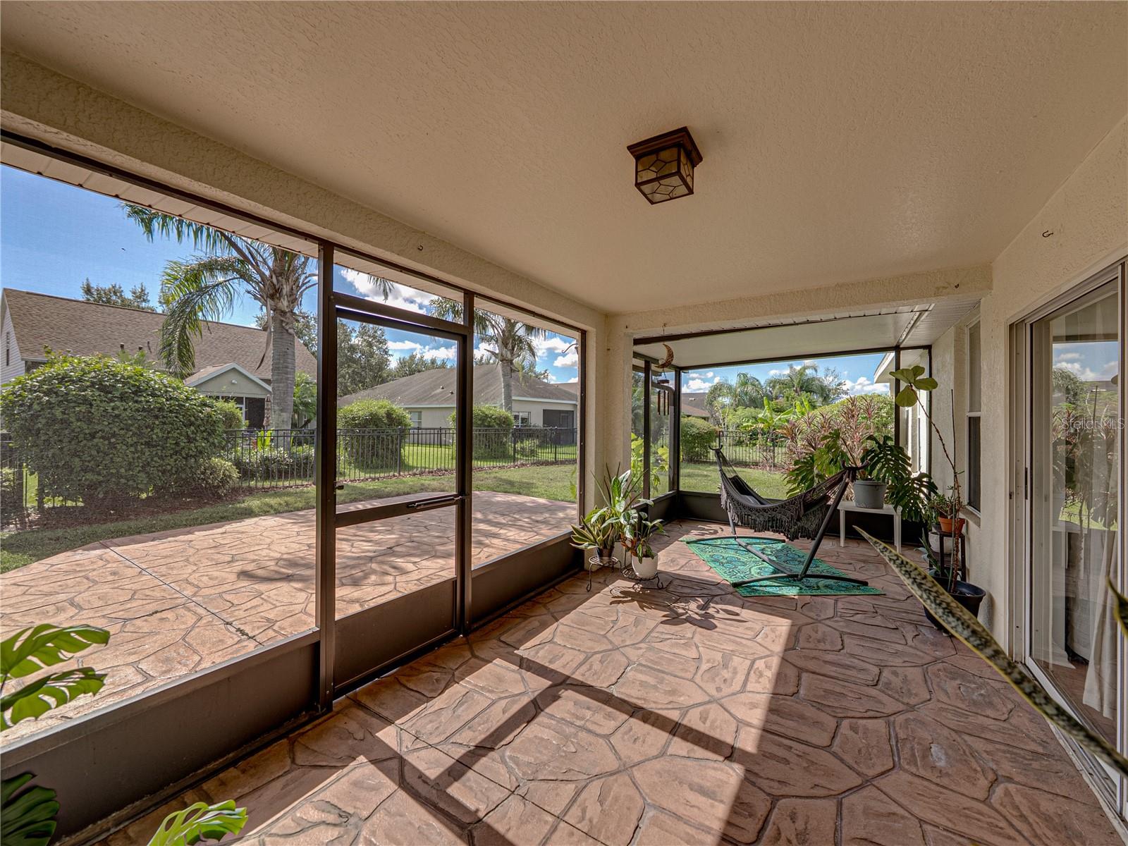 Image 20 of 25 For 16325 Bridgeglade Lane