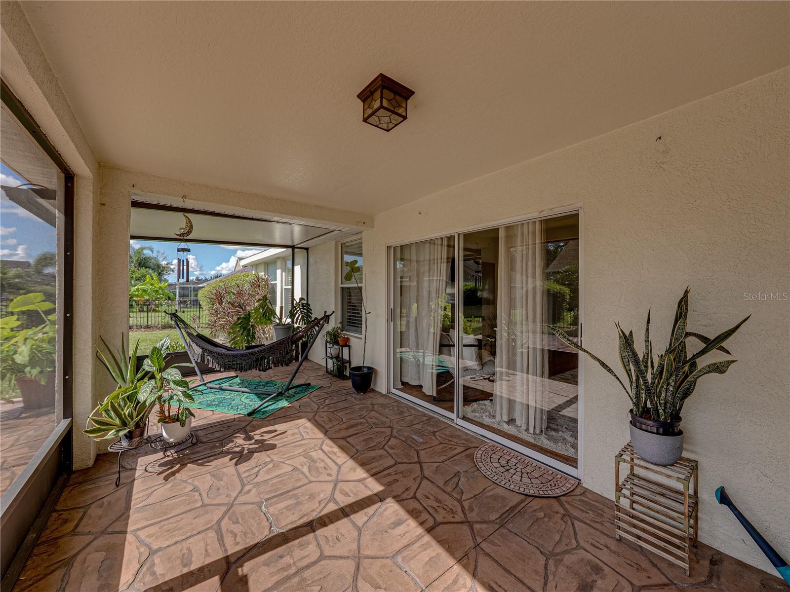 Image 21 of 25 For 16325 Bridgeglade Lane