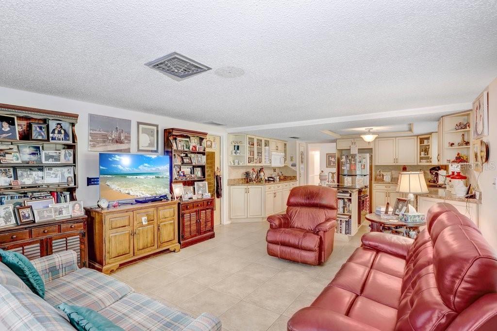Image 26 of 52 For 12600 Castleberry Court