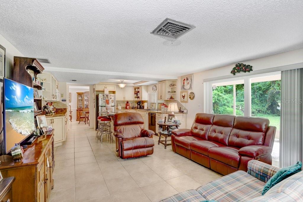 Image 27 of 52 For 12600 Castleberry Court