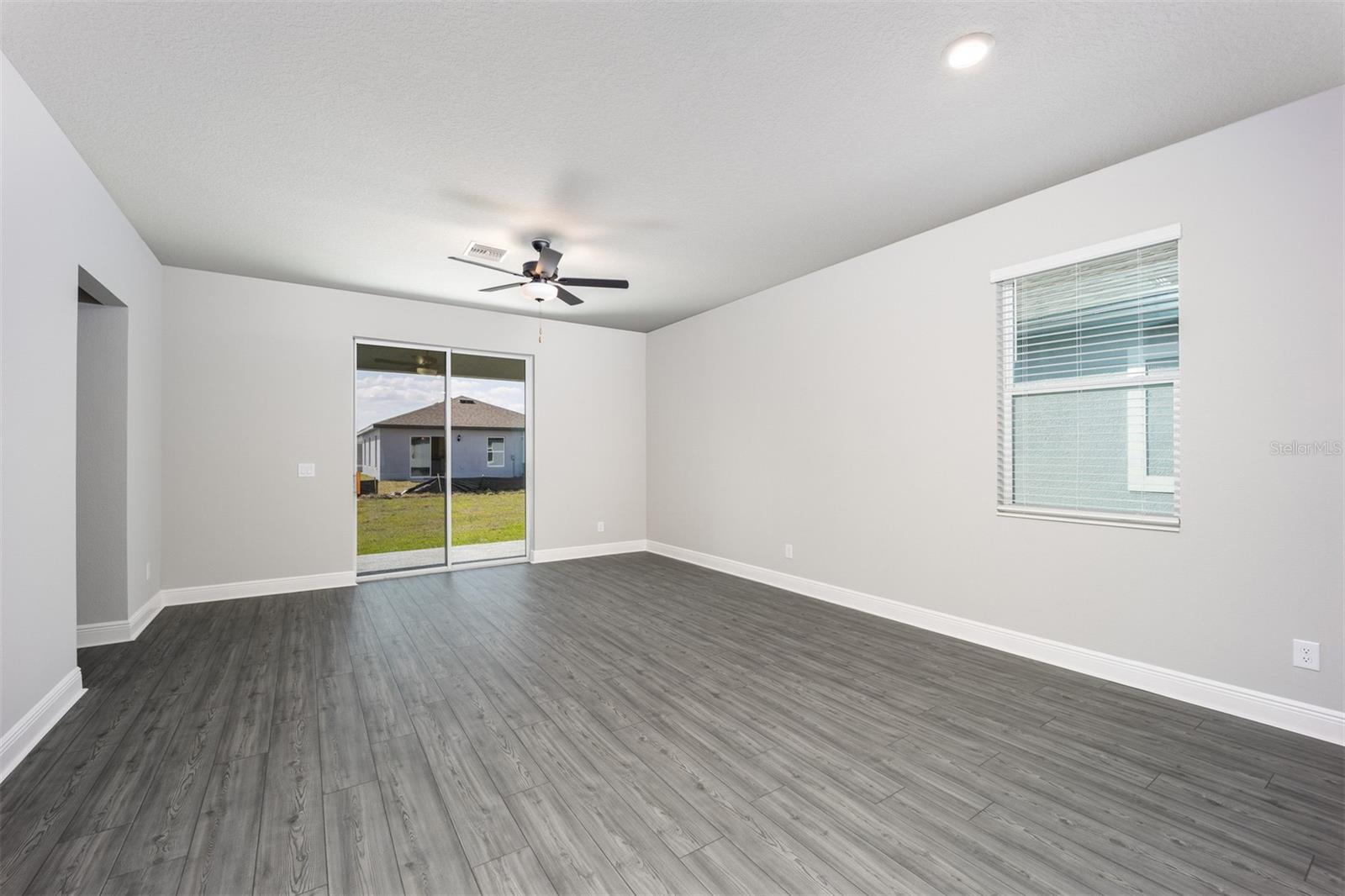 Image 5 of 19 For 3352 Chinotto Drive
