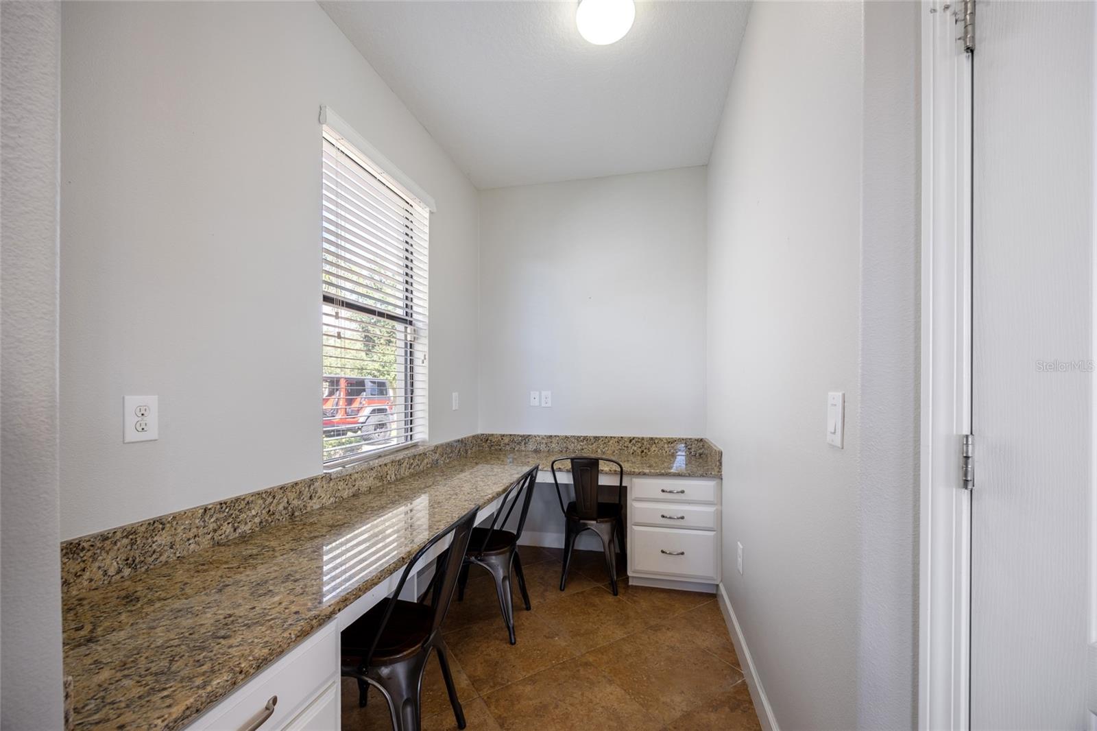 Image 13 of 59 For 19421 Paddock View Drive