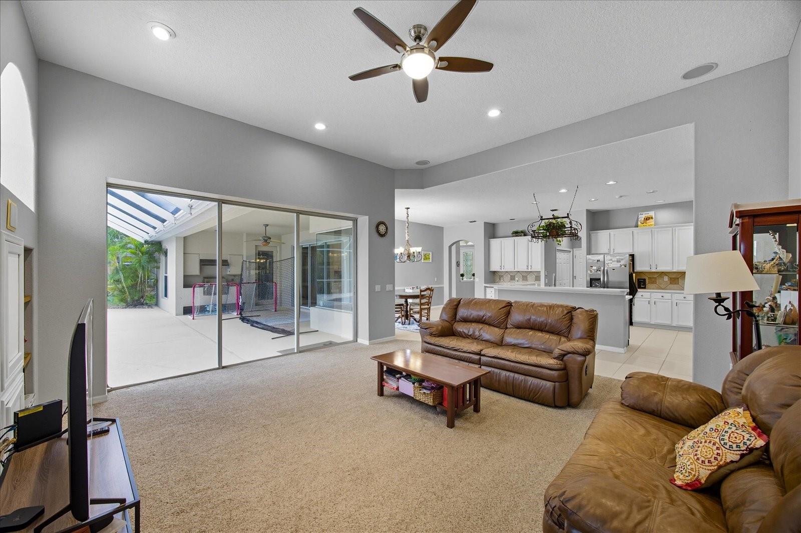Image 12 of 37 For 17923 Arbor Greene Drive