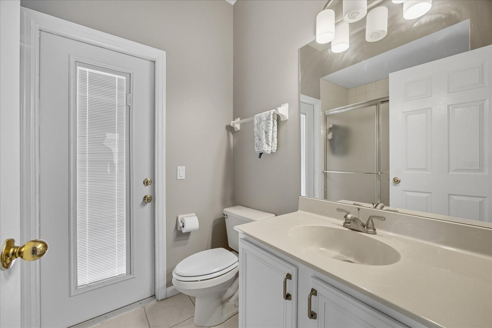 Image 16 of 37 For 17923 Arbor Greene Drive