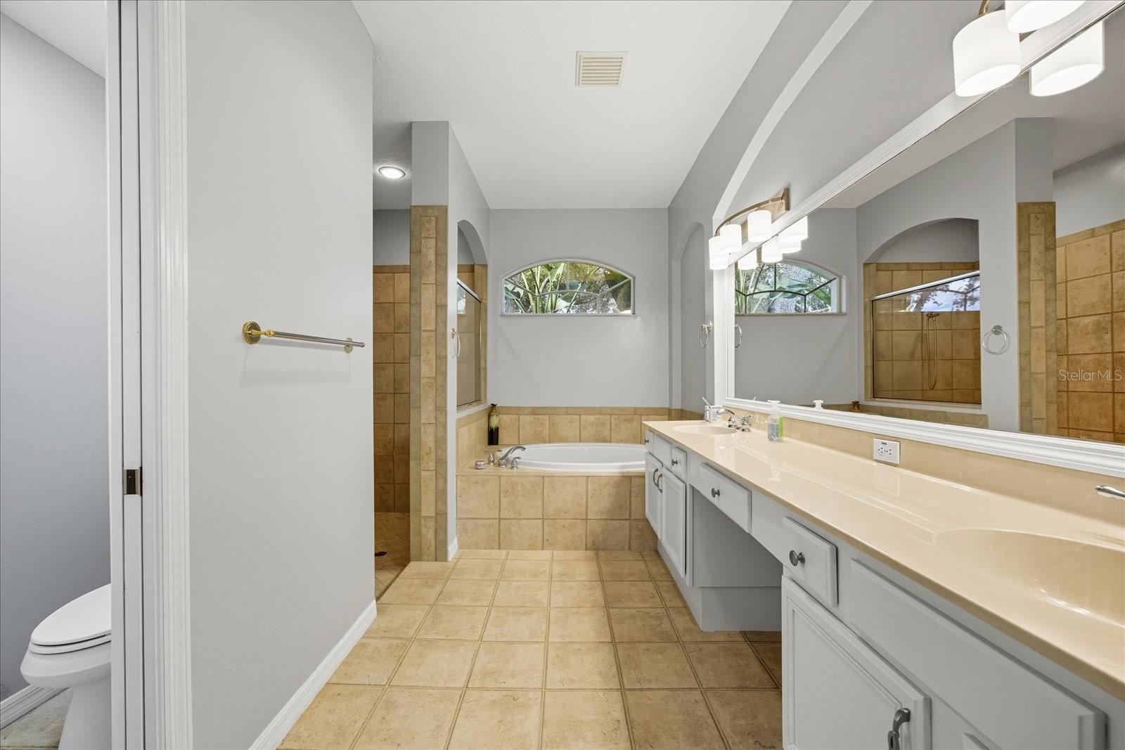 Image 24 of 37 For 17923 Arbor Greene Drive