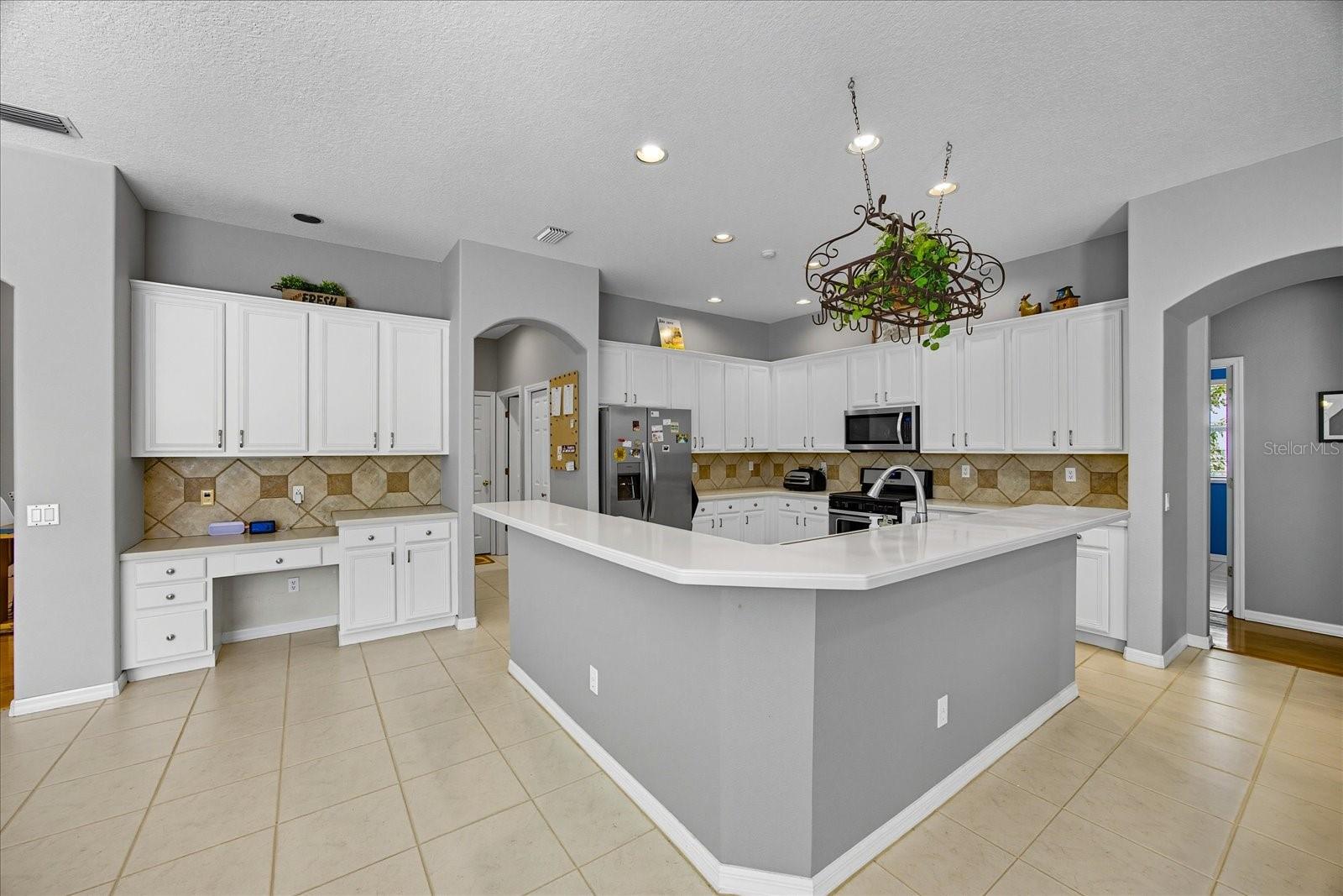 Image 6 of 37 For 17923 Arbor Greene Drive