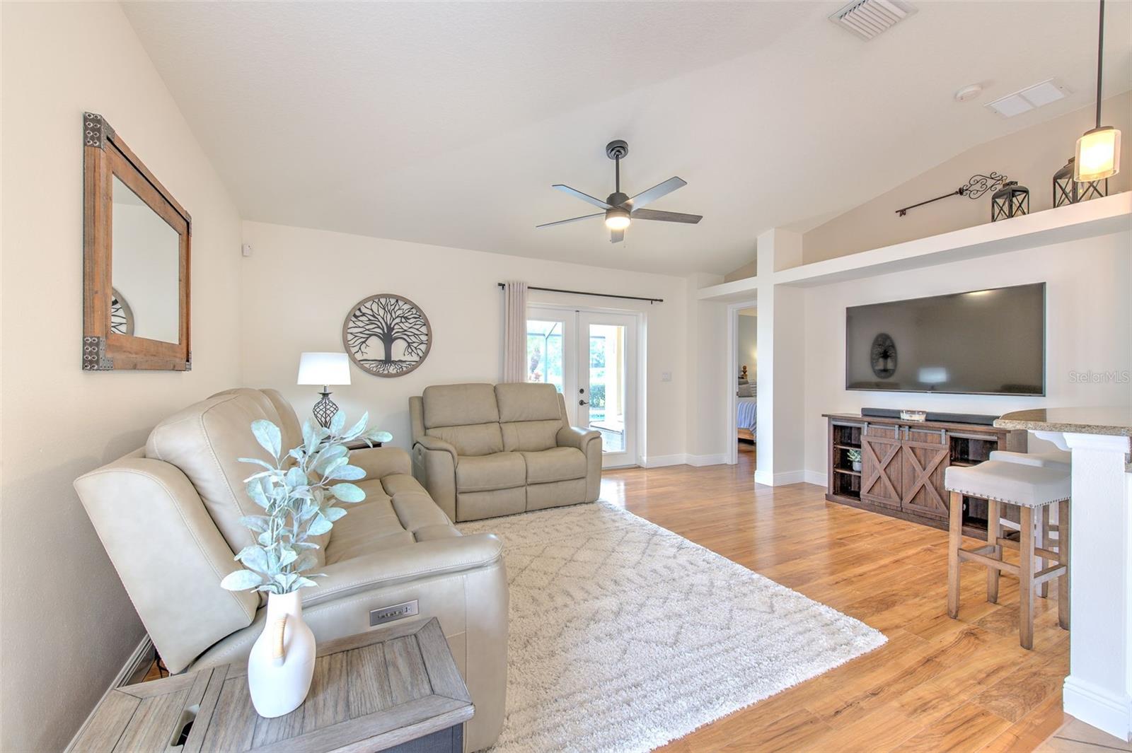 Image 12 of 30 For 2505 Allwood Avenue