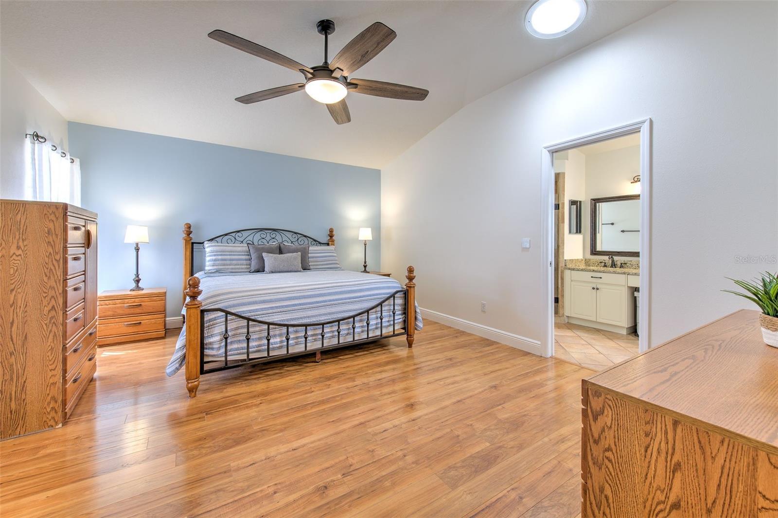 Image 14 of 30 For 2505 Allwood Avenue