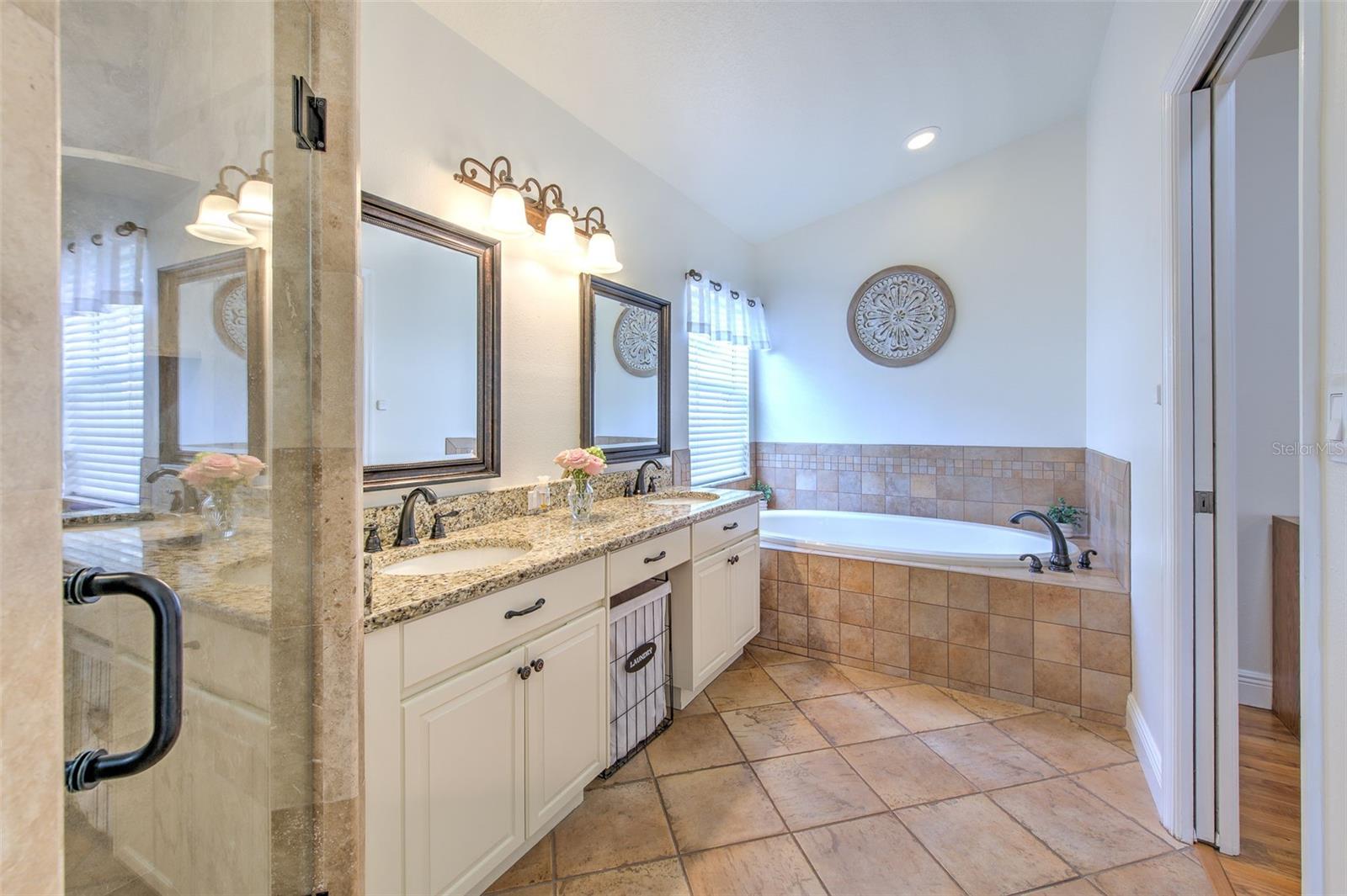 Image 15 of 30 For 2505 Allwood Avenue