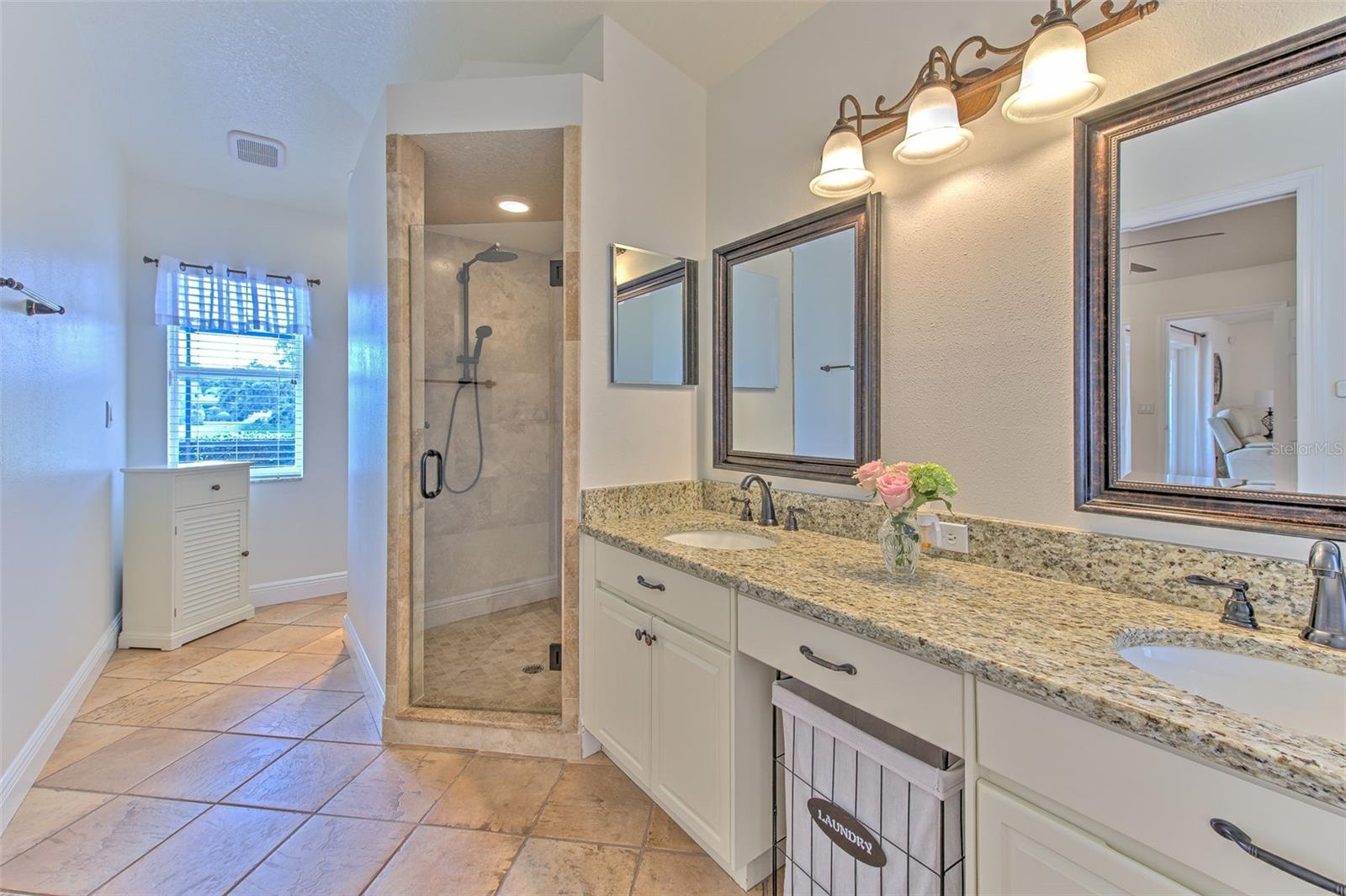 Image 16 of 30 For 2505 Allwood Avenue