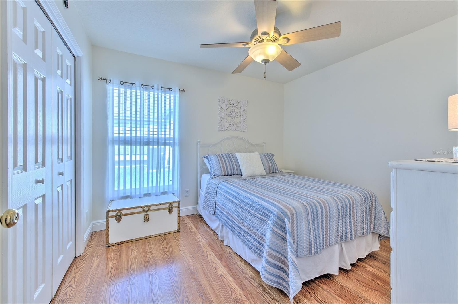 Image 18 of 30 For 2505 Allwood Avenue