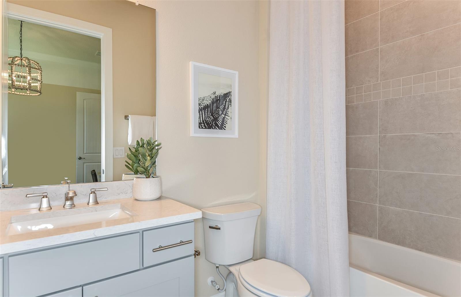 Image 15 of 33 For 8816 Sky Sail Cove