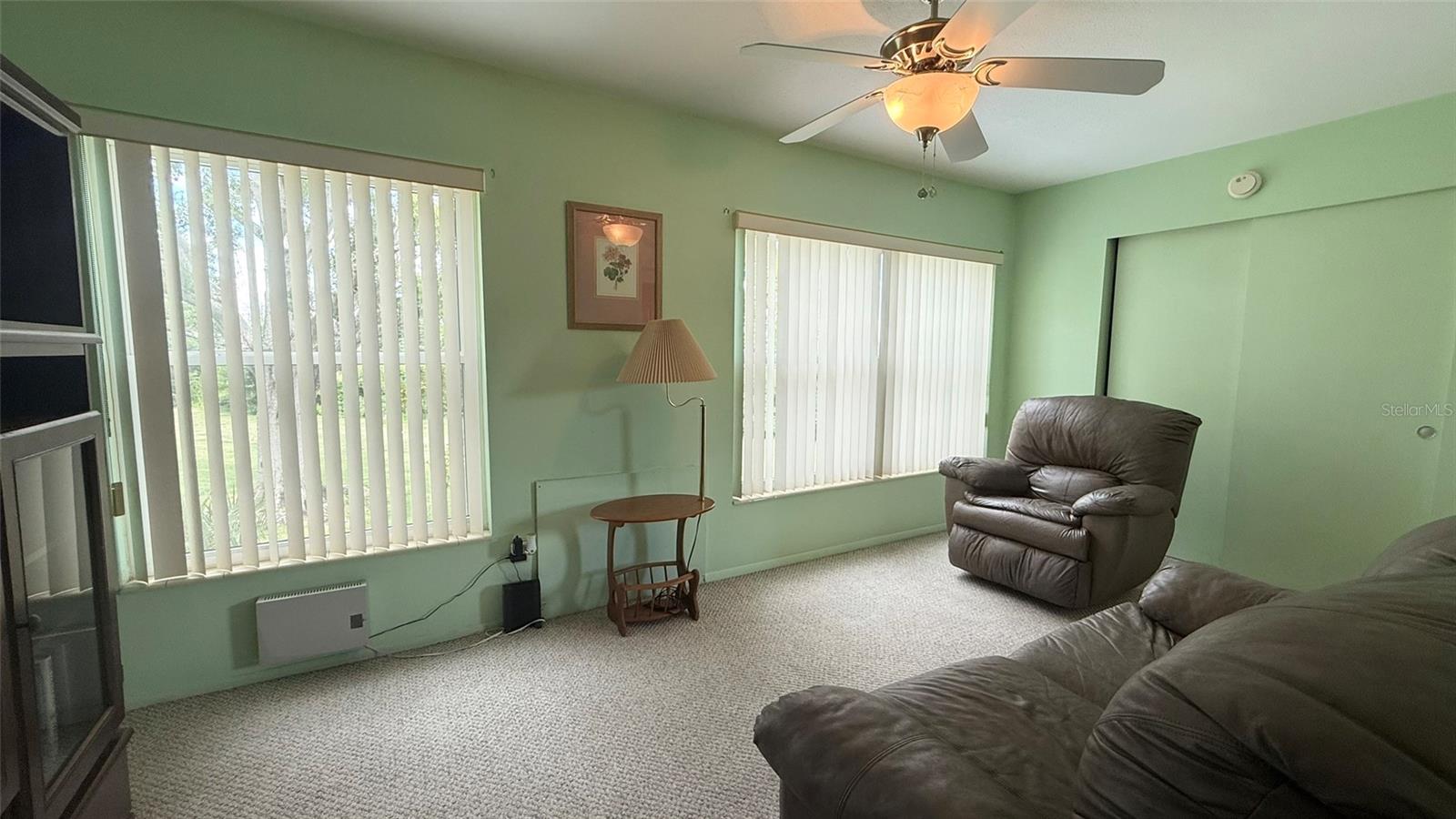 Listing photo id 12 for 2460 Canadian Way 48