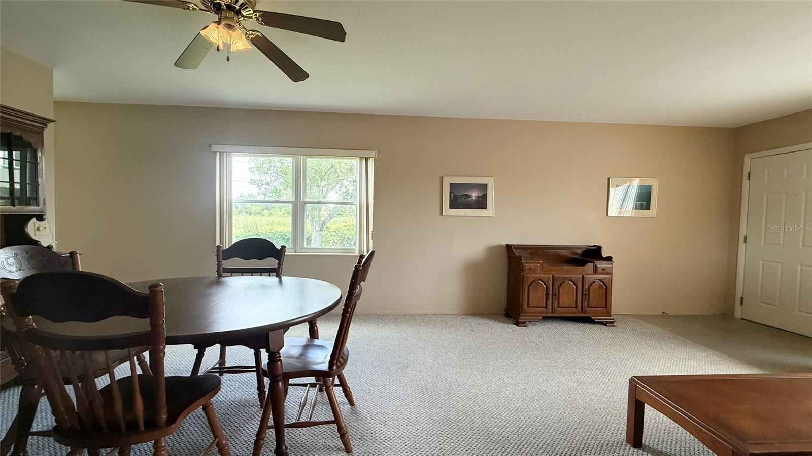 Listing photo id 25 for 2460 Canadian Way 48