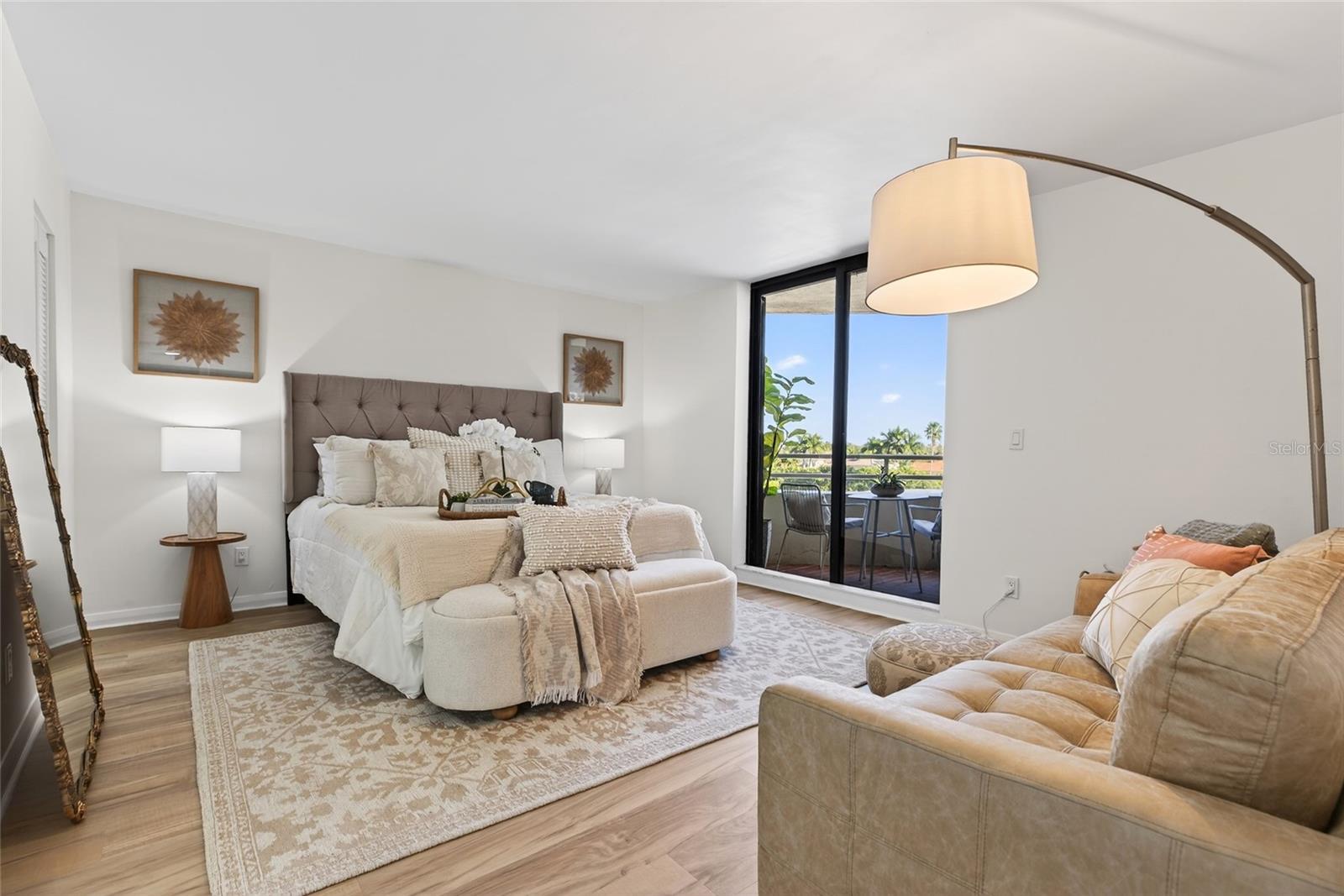 Image 10 of 84 For 5950 Pelican Bay Plaza S 405