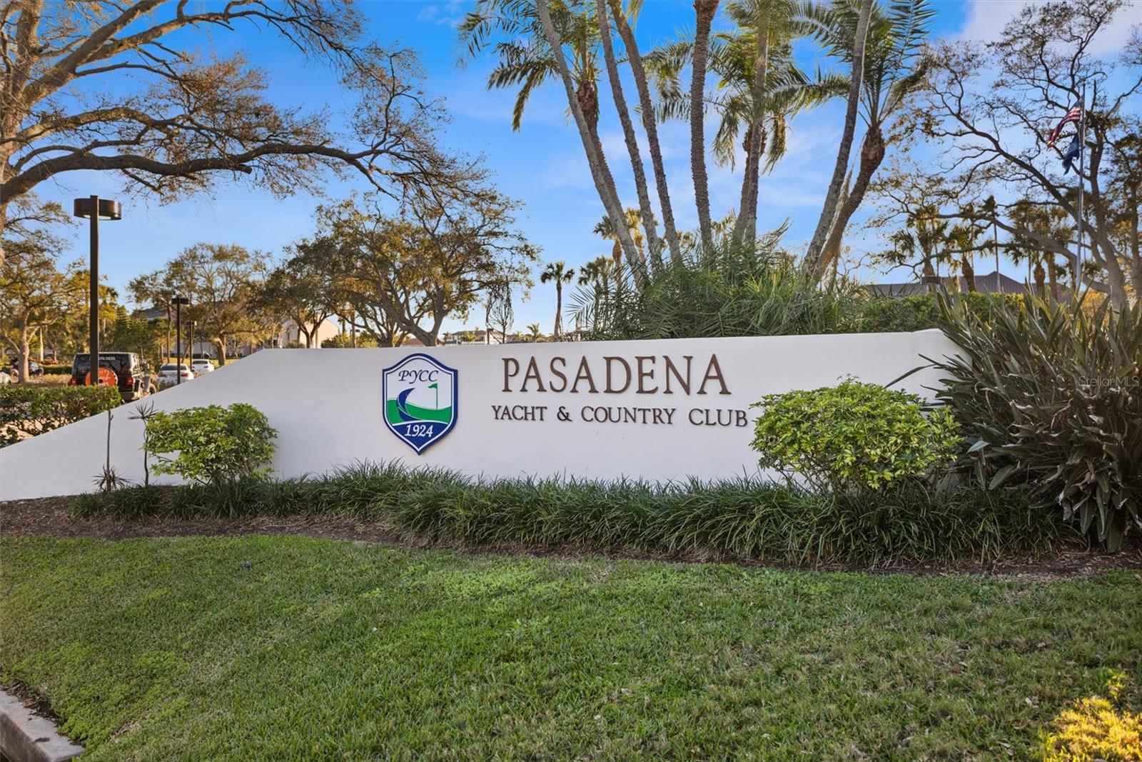 Image 17 of 84 For 5950 Pelican Bay Plaza S 405