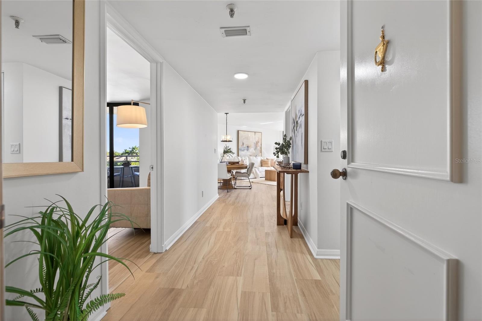 Image 23 of 84 For 5950 Pelican Bay Plaza S 405