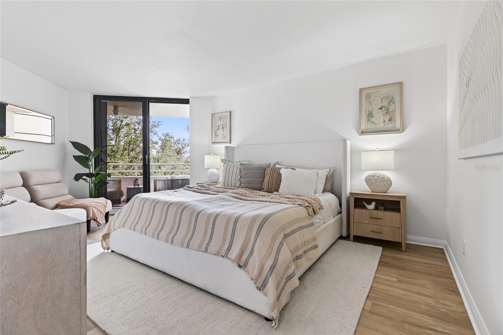 Image 38 of 84 For 5950 Pelican Bay Plaza S 405