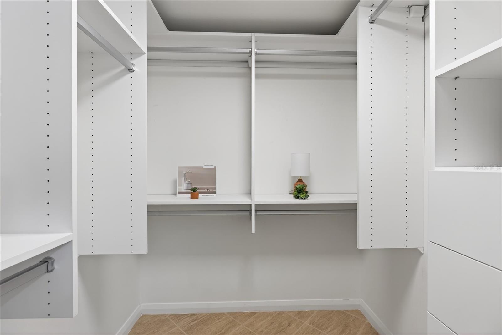 Image 43 of 84 For 5950 Pelican Bay Plaza S 405