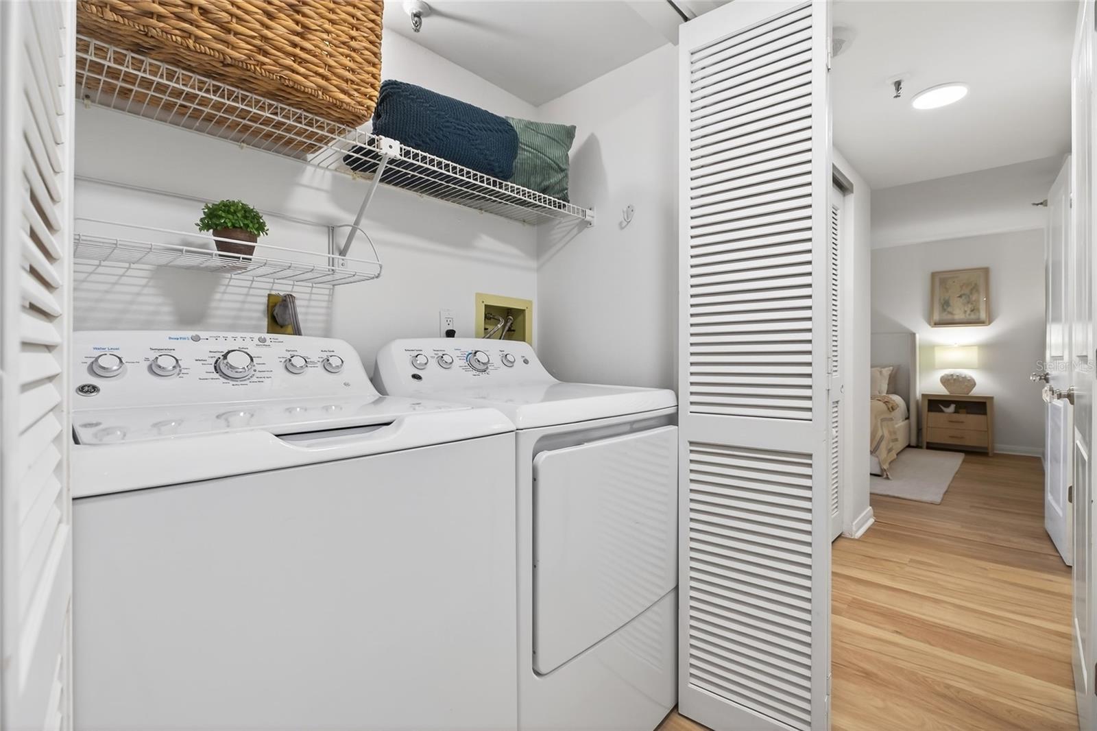 Image 44 of 84 For 5950 Pelican Bay Plaza S 405