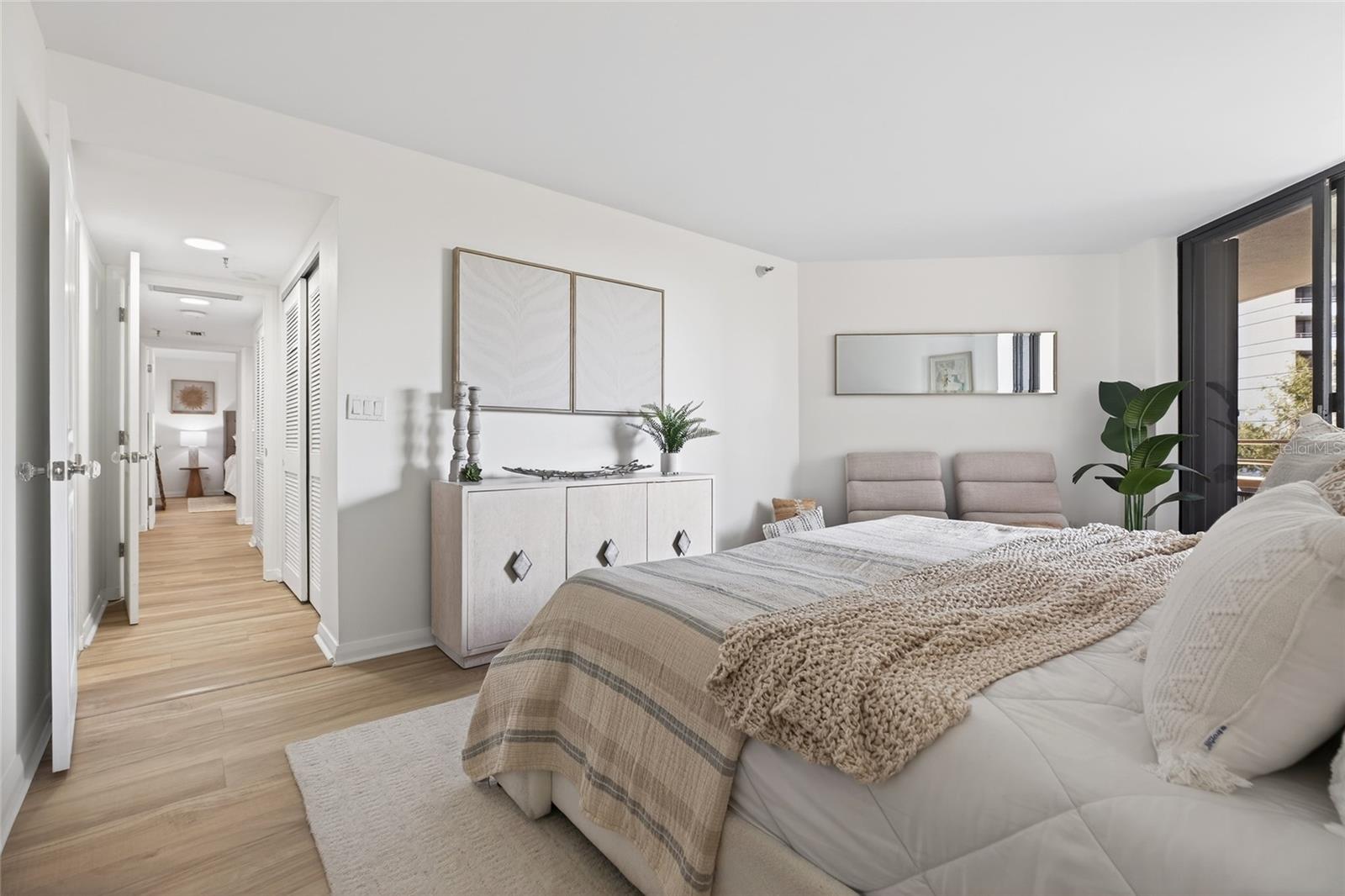 Image 8 of 84 For 5950 Pelican Bay Plaza S 405