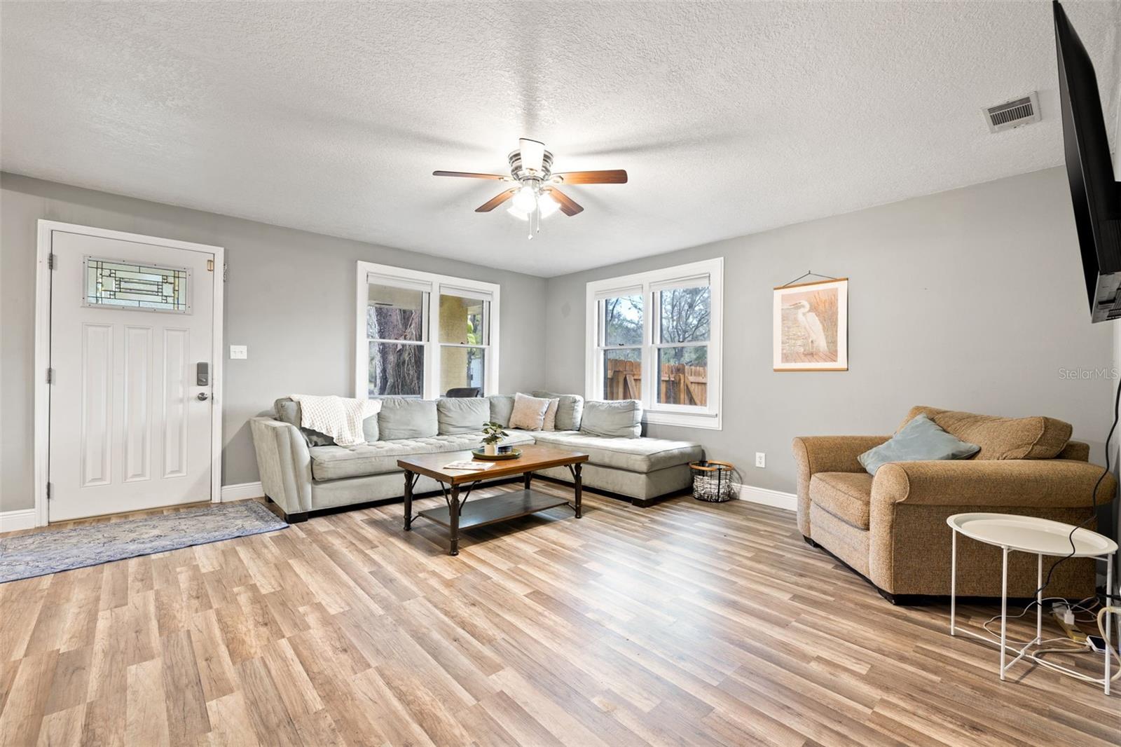 Image 19 of 42 For 3908 Alafia Boulevard