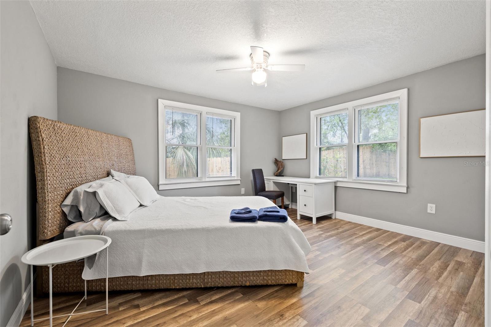 Image 25 of 42 For 3908 Alafia Boulevard