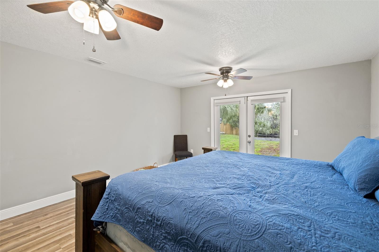 Image 27 of 42 For 3908 Alafia Boulevard