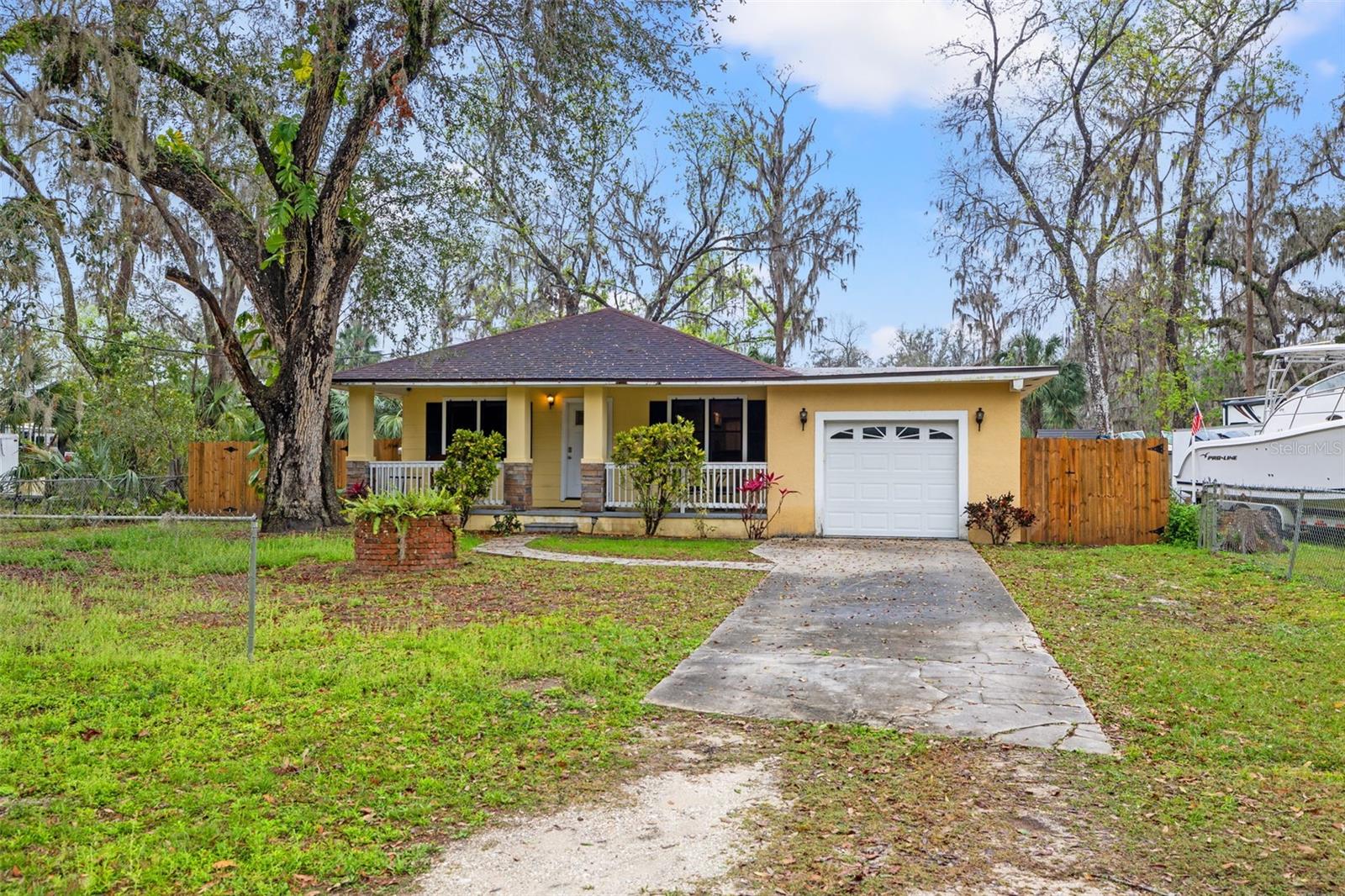 Image 3 of 42 For 3908 Alafia Boulevard