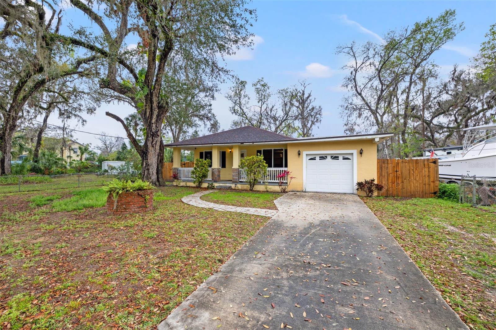 Image 4 of 42 For 3908 Alafia Boulevard