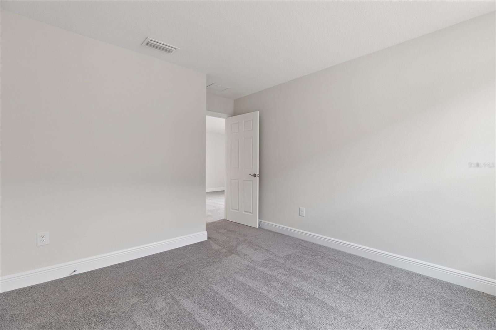 Image 18 of 33 For 8517 Dove Bog Terrace