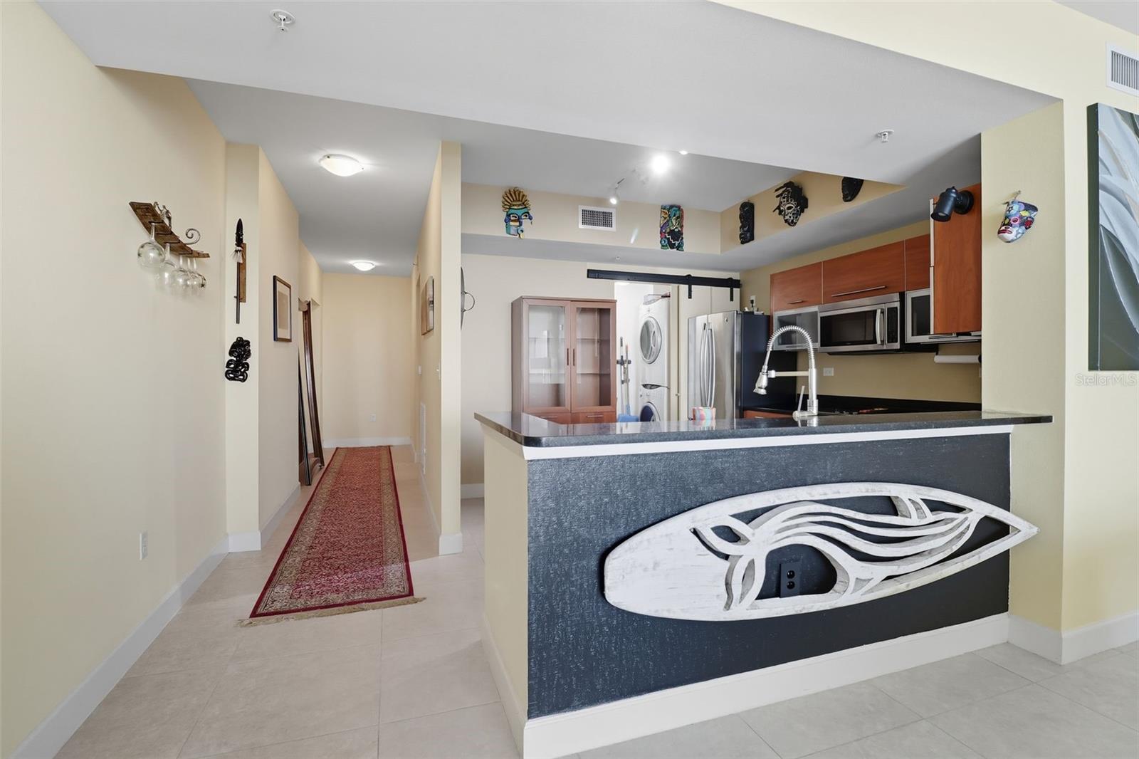 Image 12 of 12 For 3000 Oasis Grand Boulevard 2702