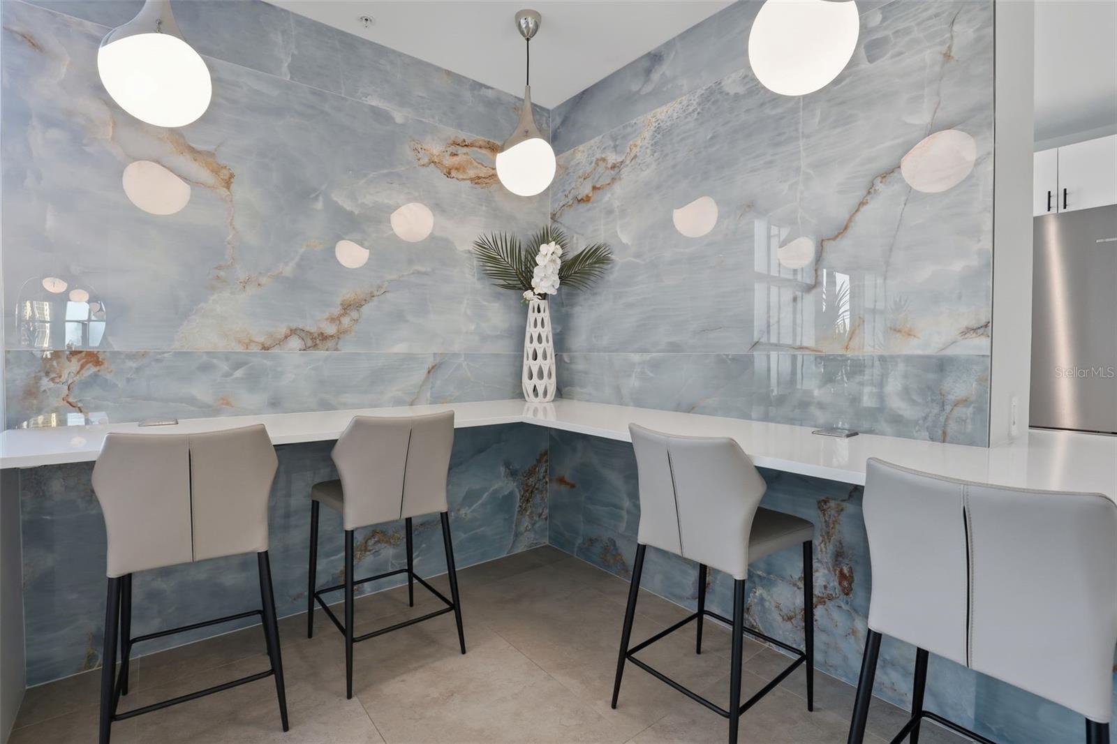 Image 33 of 39 For 3000 Oasis Grand Boulevard 2702