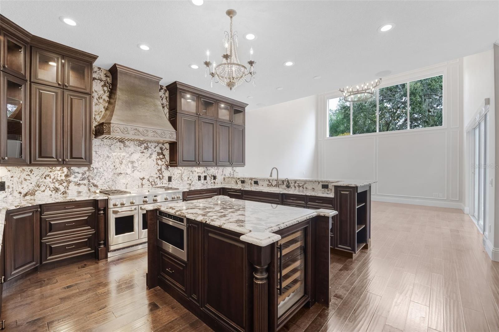 Image 17 of 72 For 8 Copperwood Court