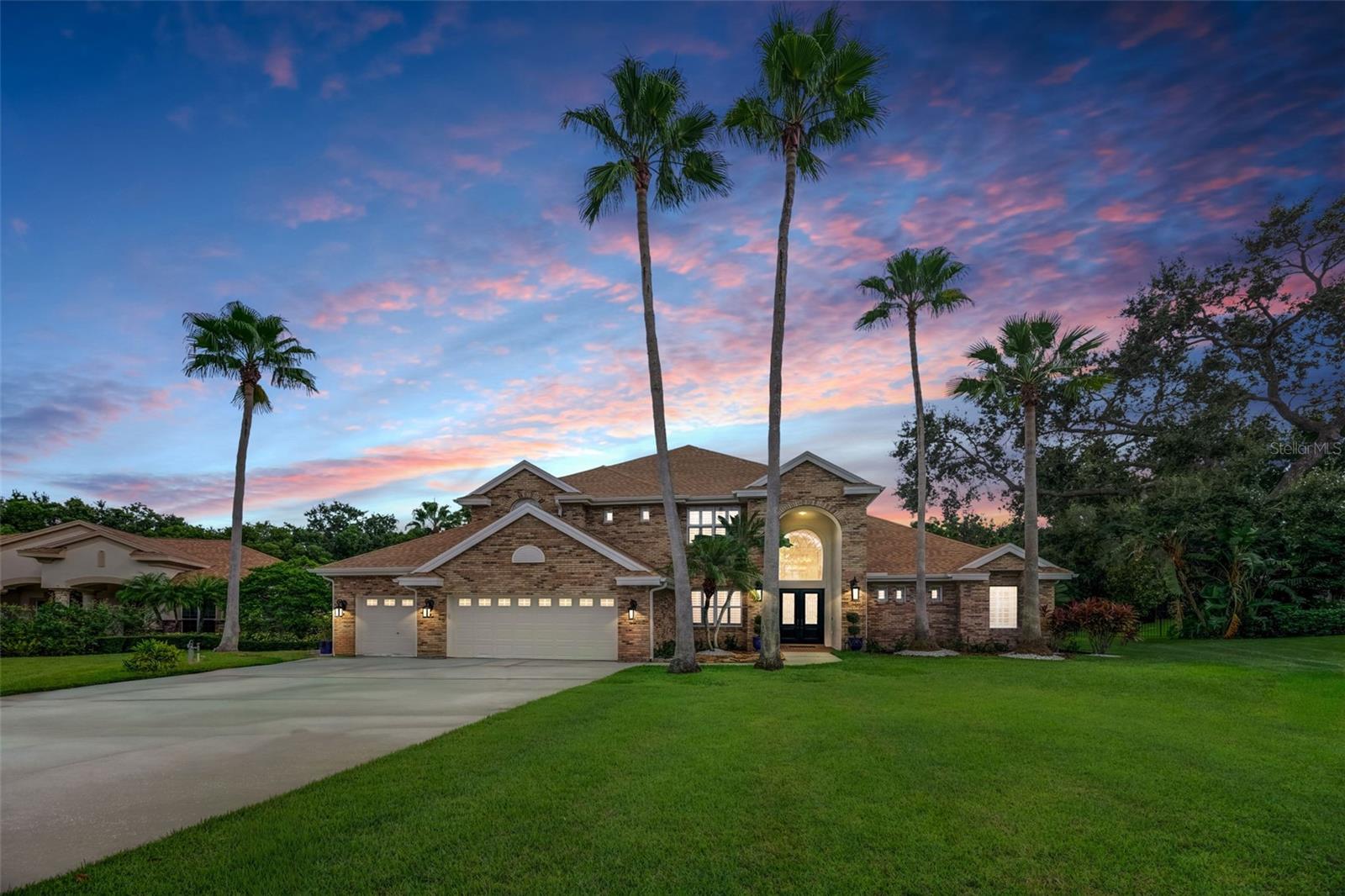 Image 2 of 72 For 8 Copperwood Court
