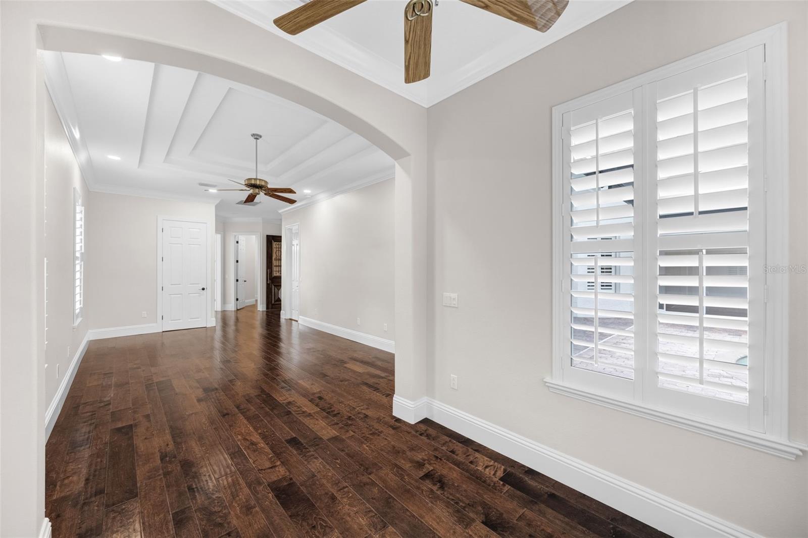 Image 31 of 72 For 8 Copperwood Court