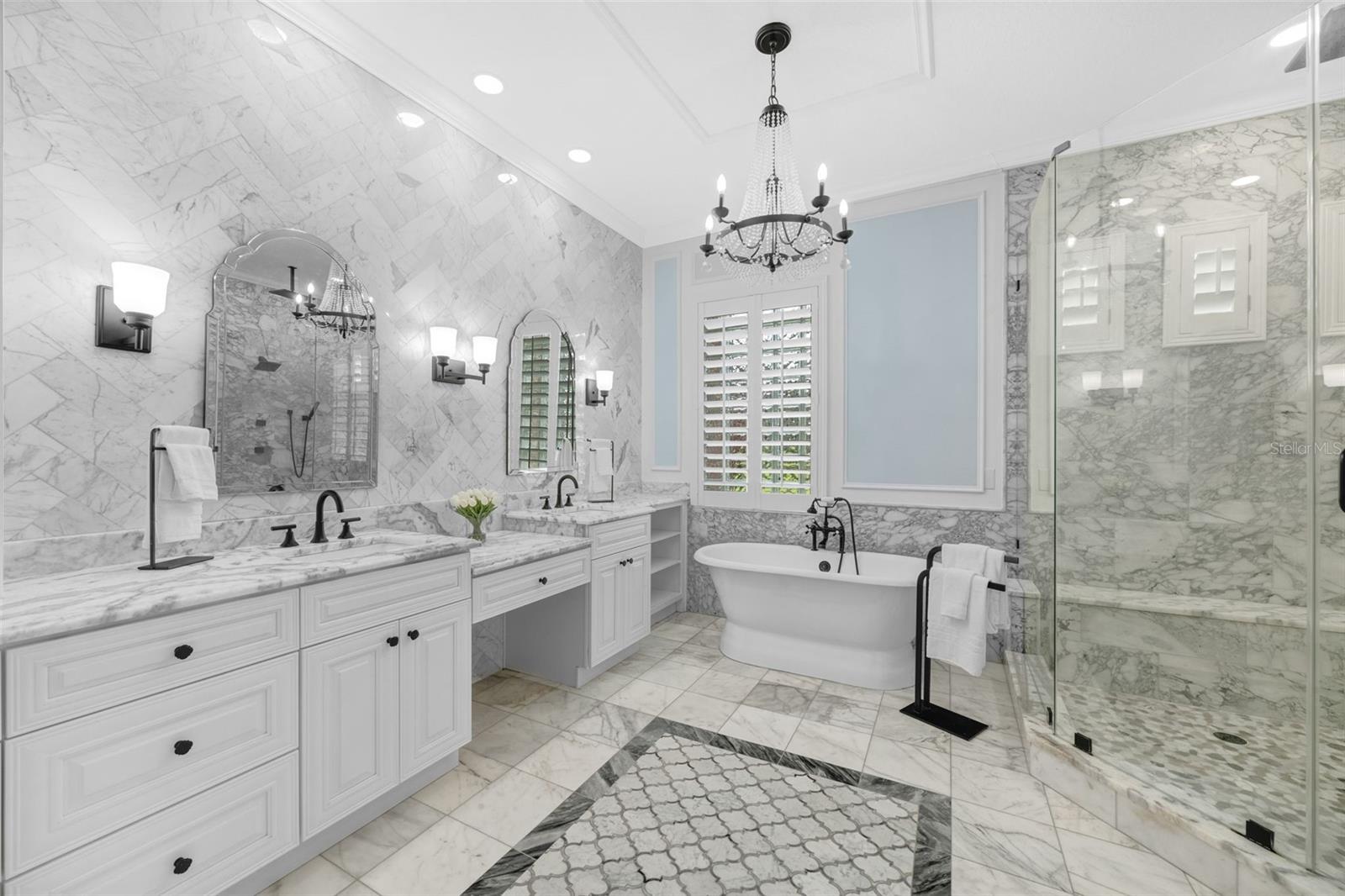 Image 32 of 72 For 8 Copperwood Court
