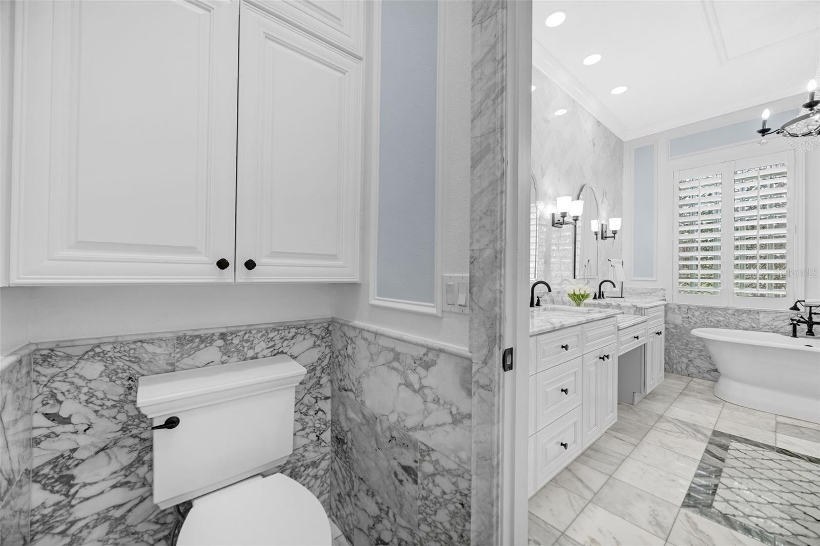 Image 37 of 72 For 8 Copperwood Court
