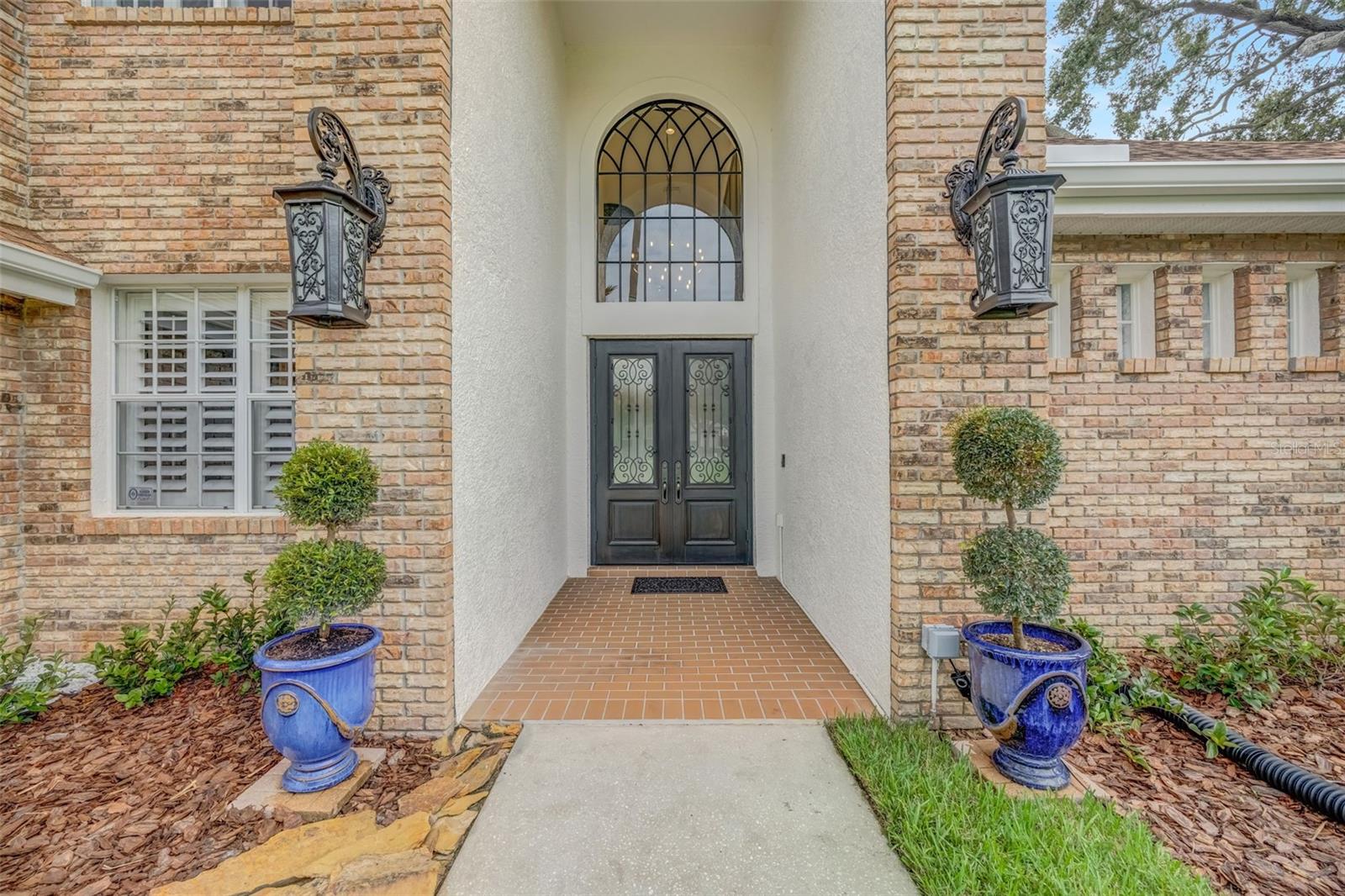 Image 6 of 72 For 8 Copperwood Court