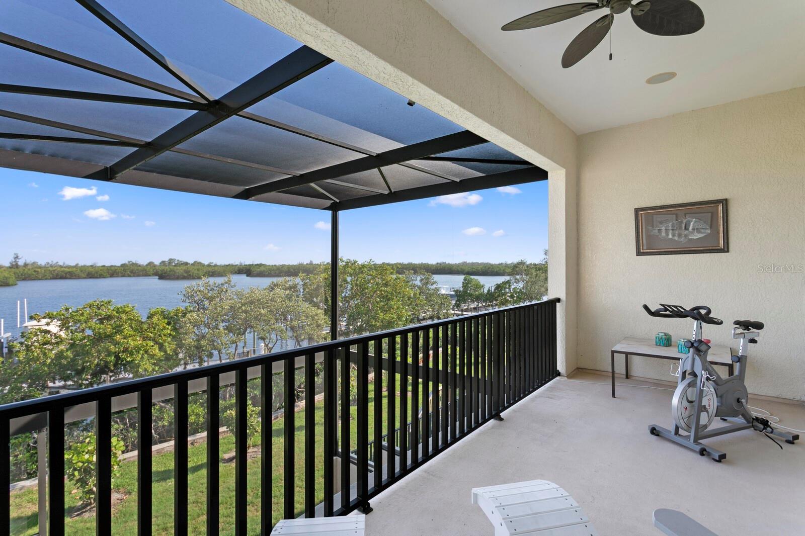 Image 29 of 100 For 1040 Paseo Del Rio Ne