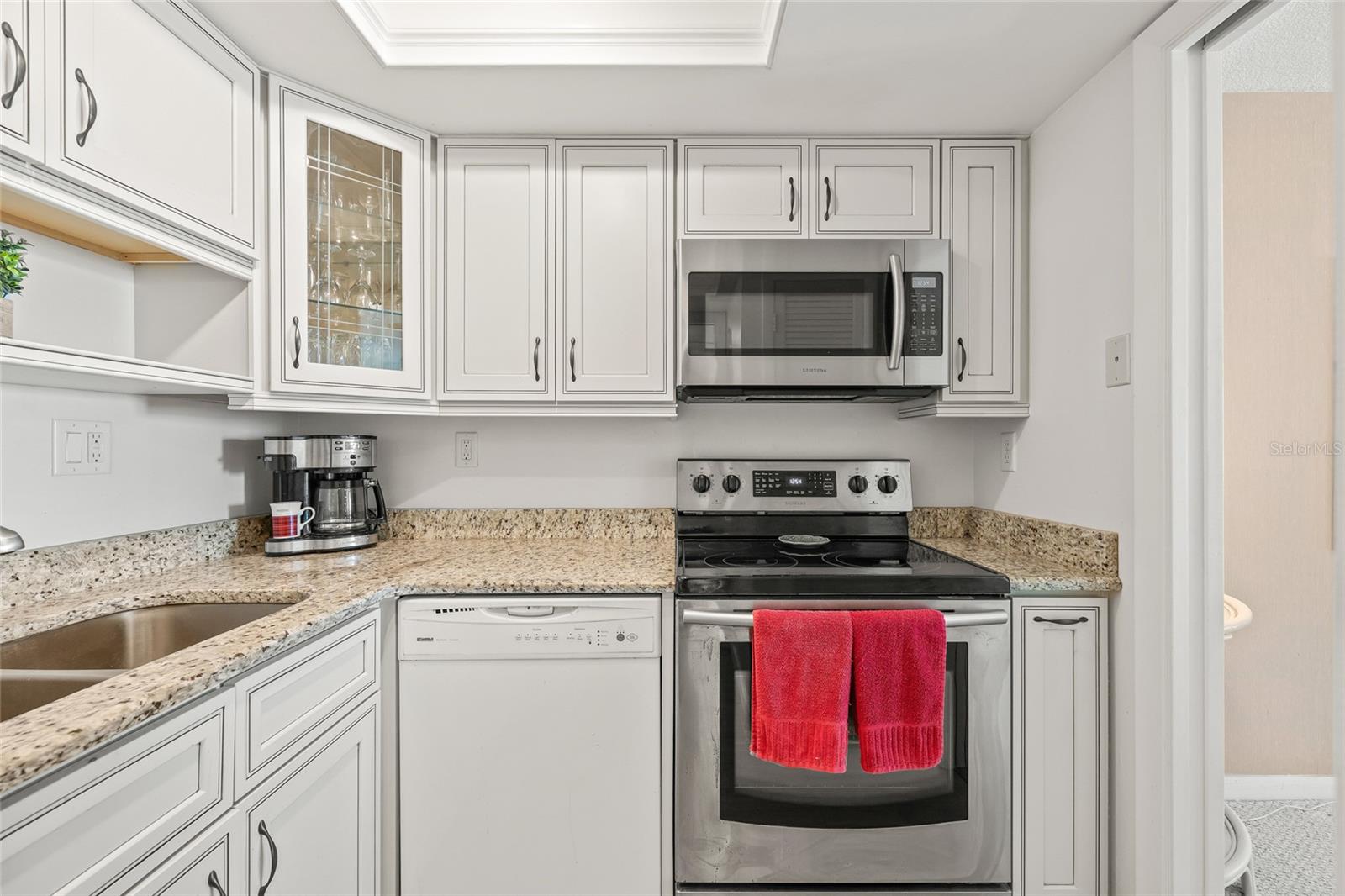 Image 10 of 29 For 420 64th Avenue 601