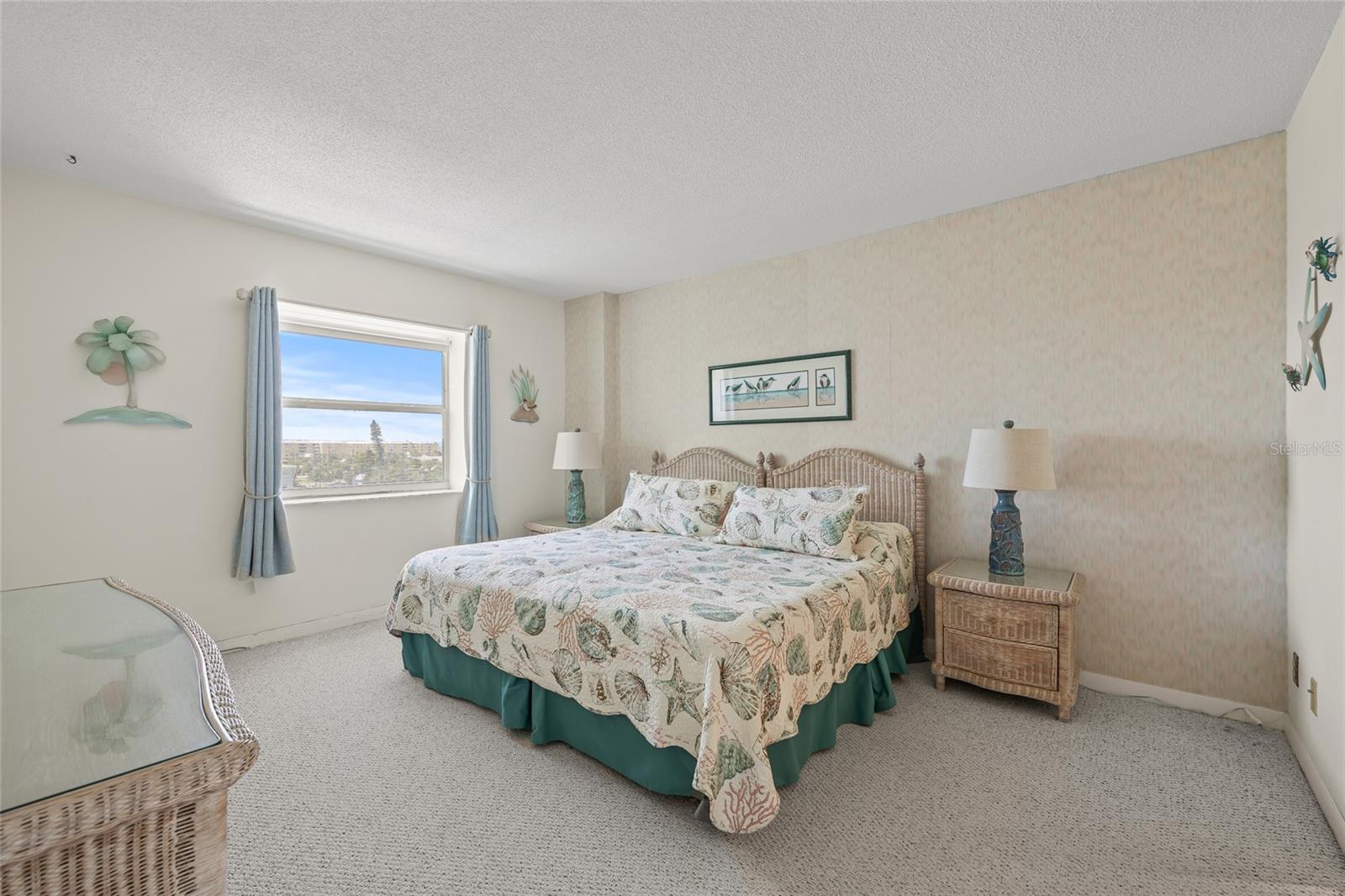 Image 11 of 29 For 420 64th Avenue 601