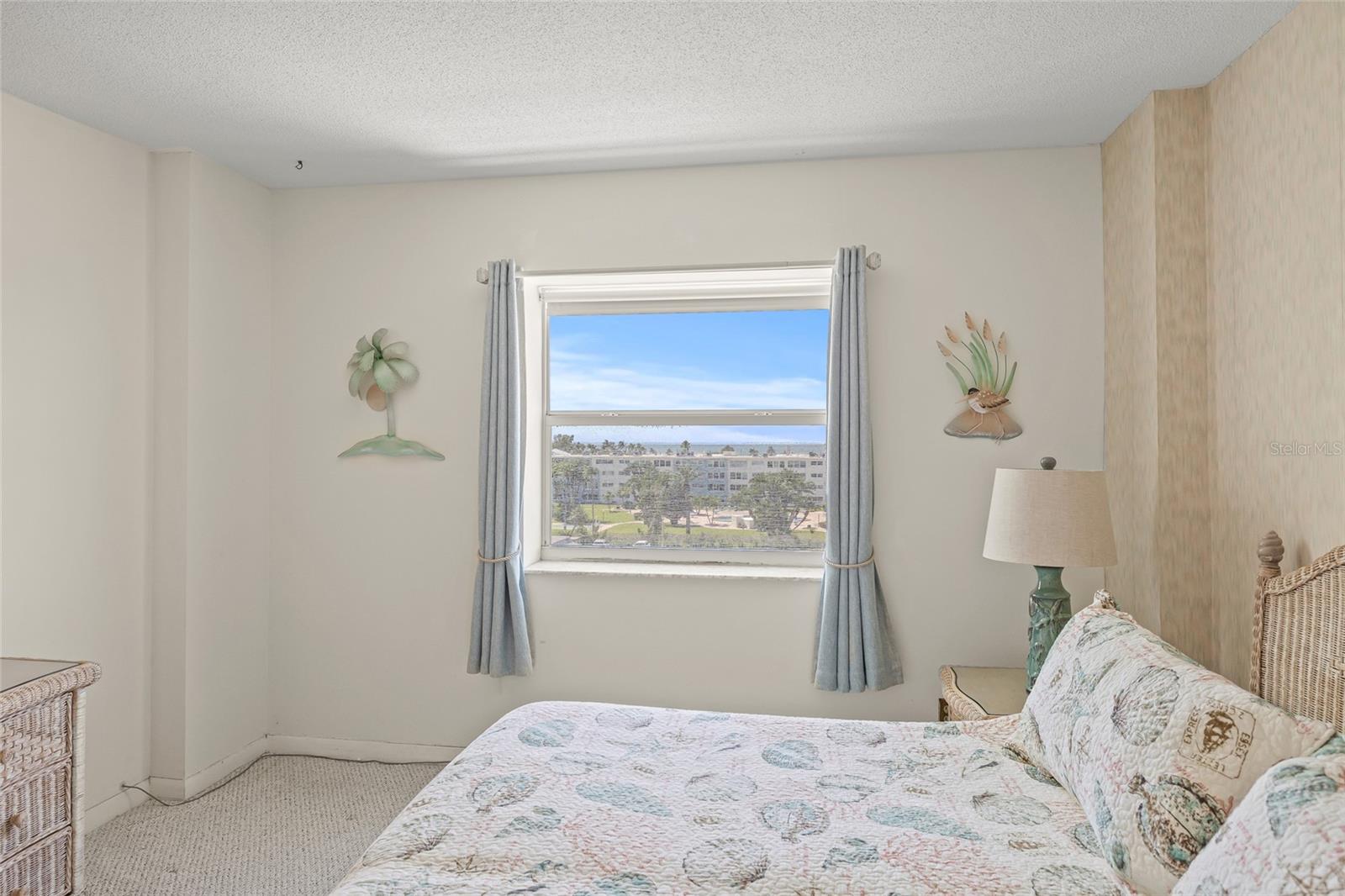 Image 12 of 29 For 420 64th Avenue 601