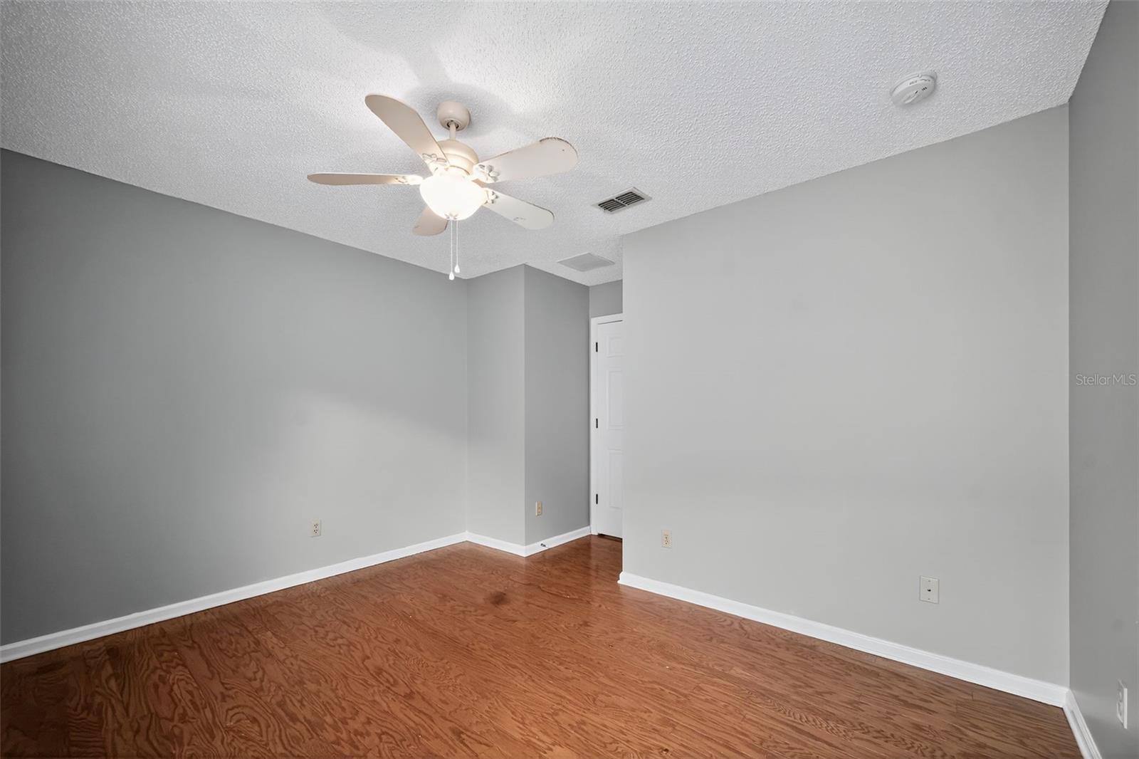 Image 5 of 17 For 96025 Sunfish Lane