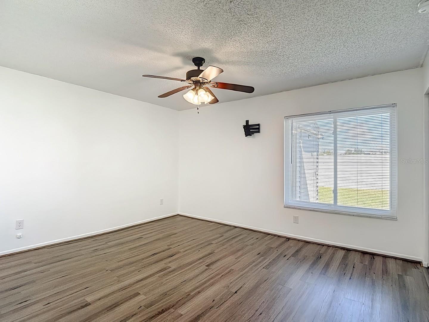 Image 21 of 50 For 1950 Tarpon Court