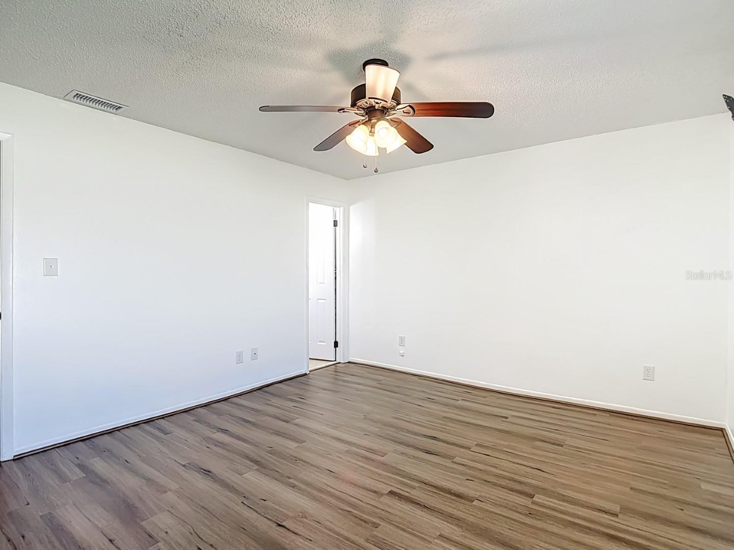 Image 22 of 50 For 1950 Tarpon Court