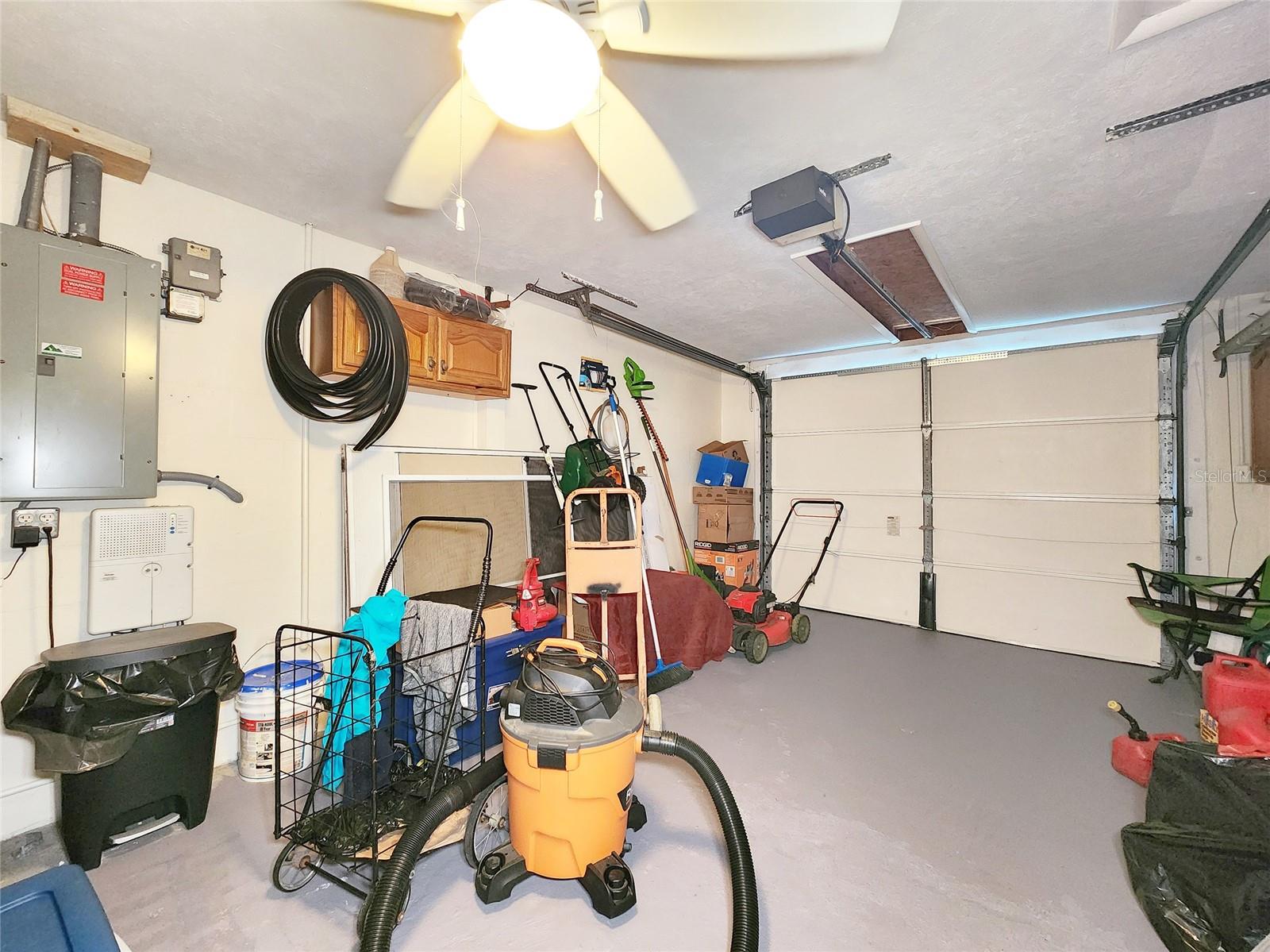 Image 36 of 44 For 3520 Overland Drive