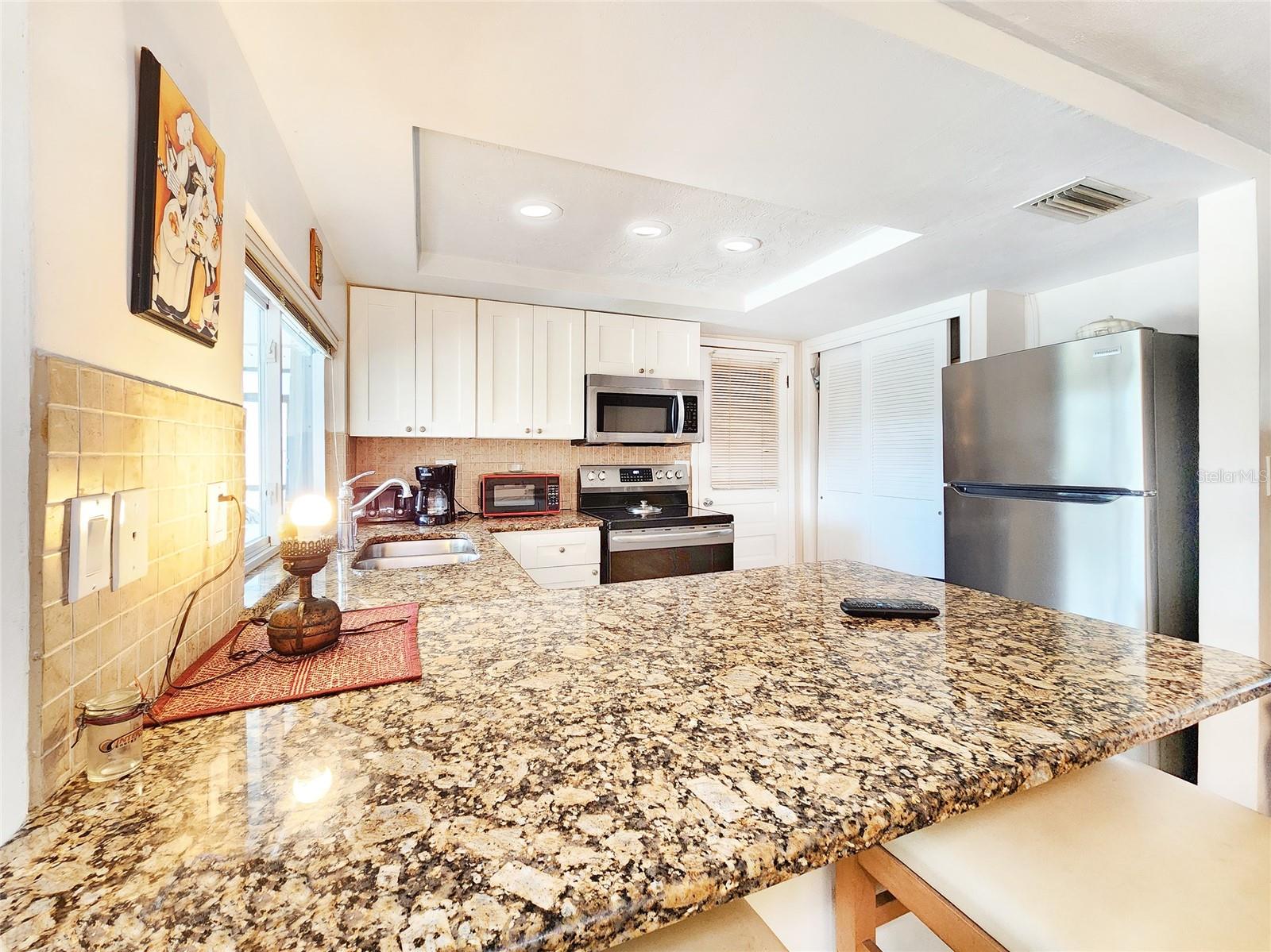 Image 9 of 44 For 3520 Overland Drive
