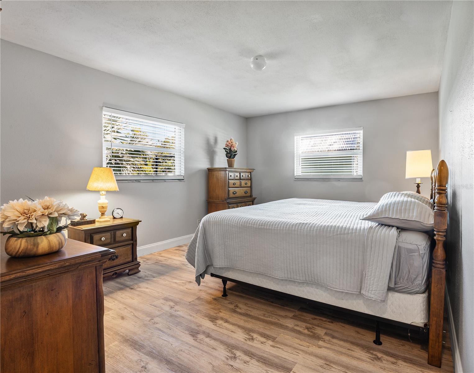 Image 13 of 25 For 10517 Blossom Lake Drive